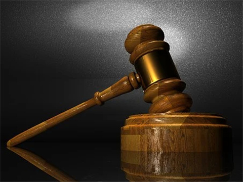 深圳福田區的律師談與男同事有染被合法辭退